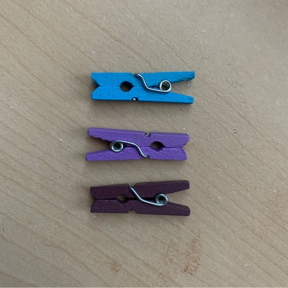 Mini Clothes Pins Stationery Office Supplies Arts Crafts in Multicolor (30 pcs.) - Picture 2 of 3